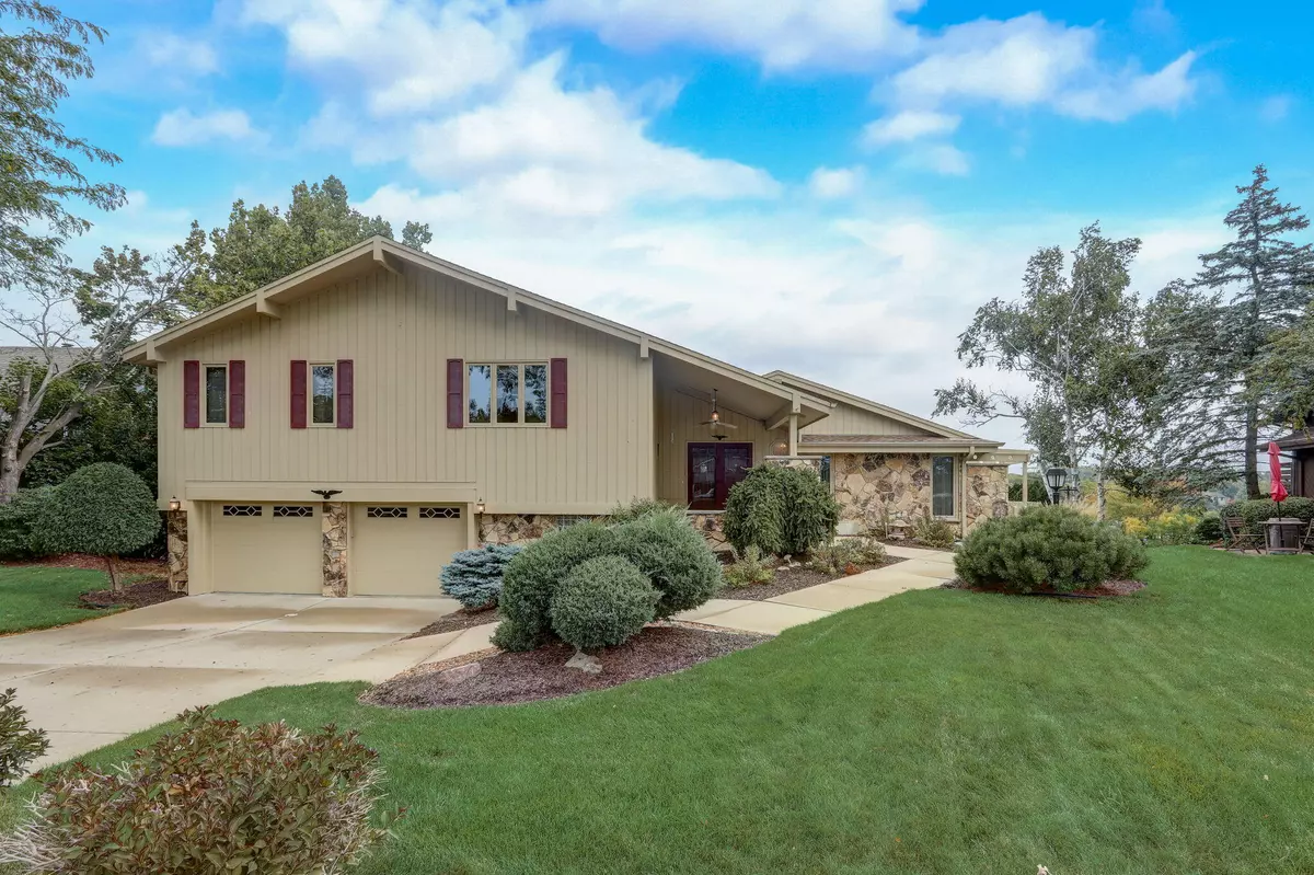 Muskego, WI 53150,S76W12936 Cambridge Ct W