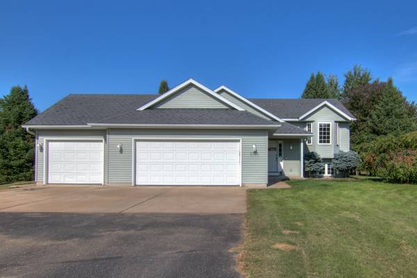 5925 Lars Rd, Washington, WI 54701