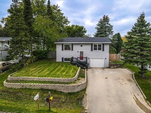 6244 236th Ave, Paddock Lake, WI 53168