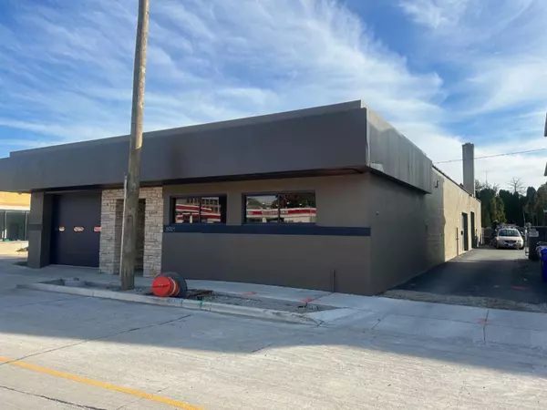 Kenosha, WI 53143,6017 22nd Ave