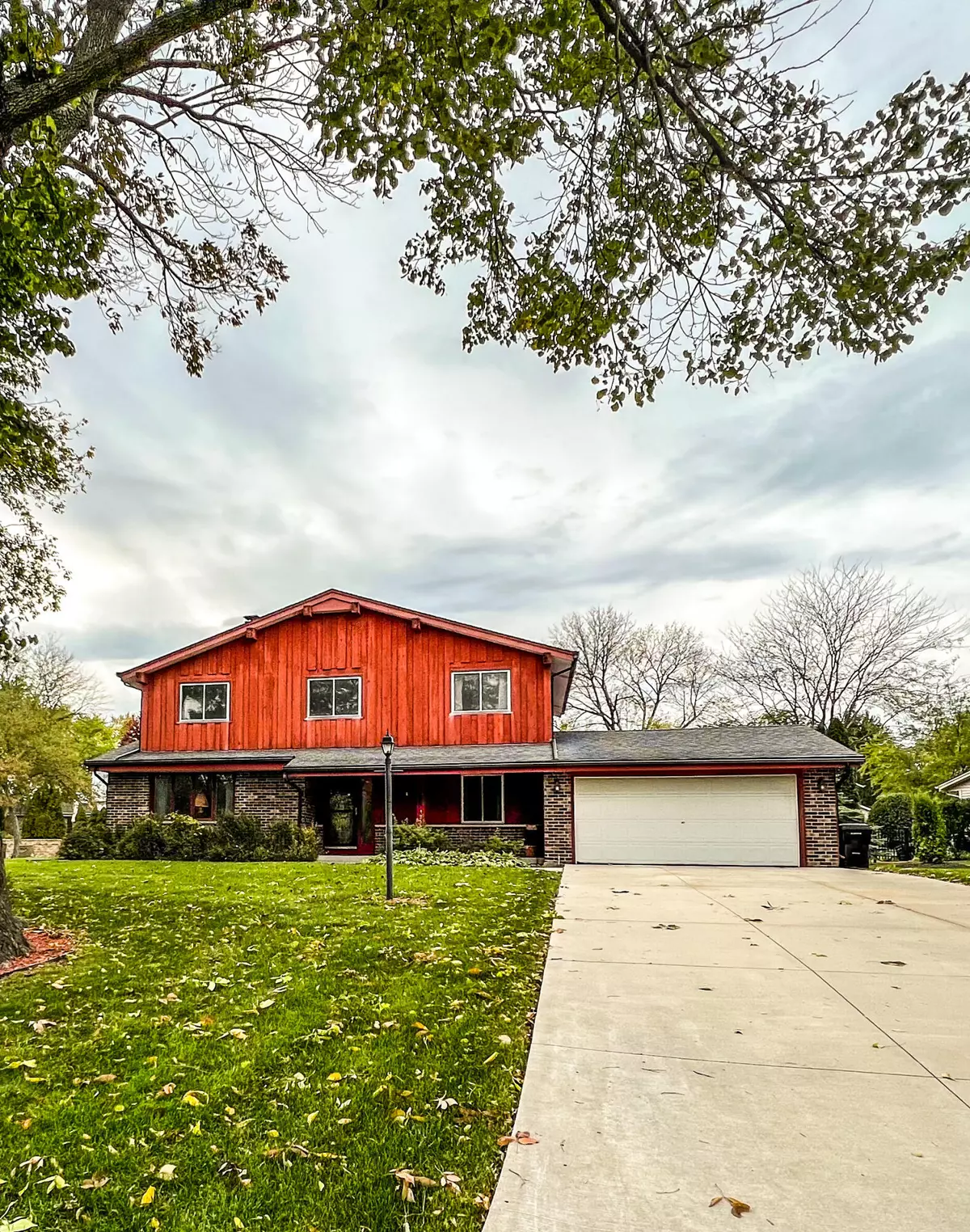 New Berlin, WI 53151,2355 S Parkside Dr