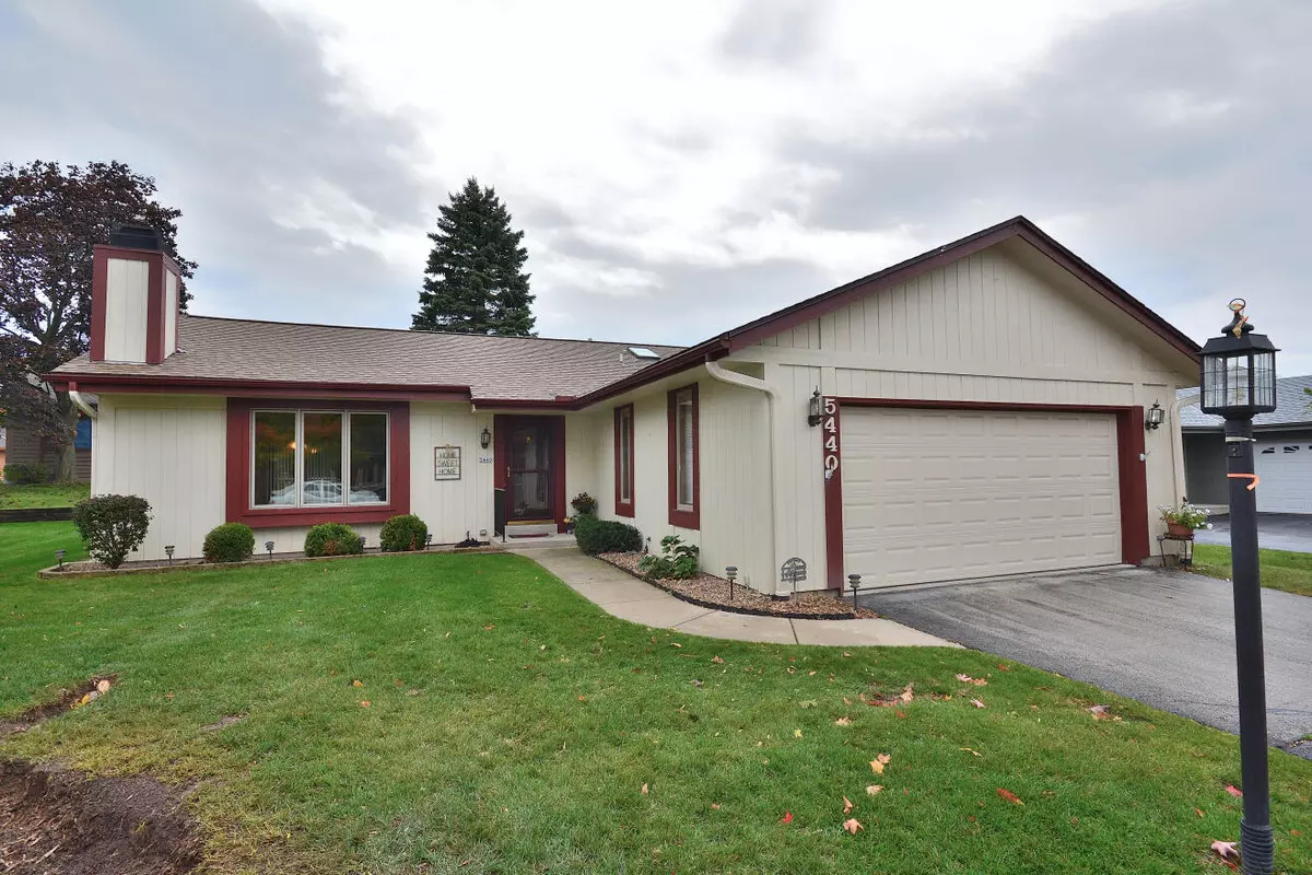 Greenfield, WI 53221,5440 S Tami Ln Unit 67