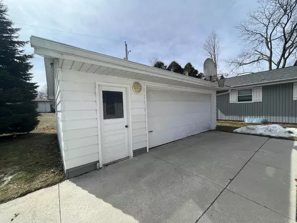 Sheboygan, WI 53083,2219 W Koning Dr