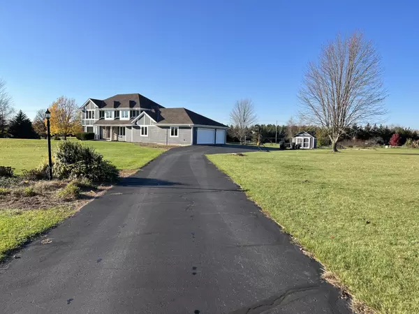 W339S9287 Fieldstone Ct,  Mukwonago,  WI 53149