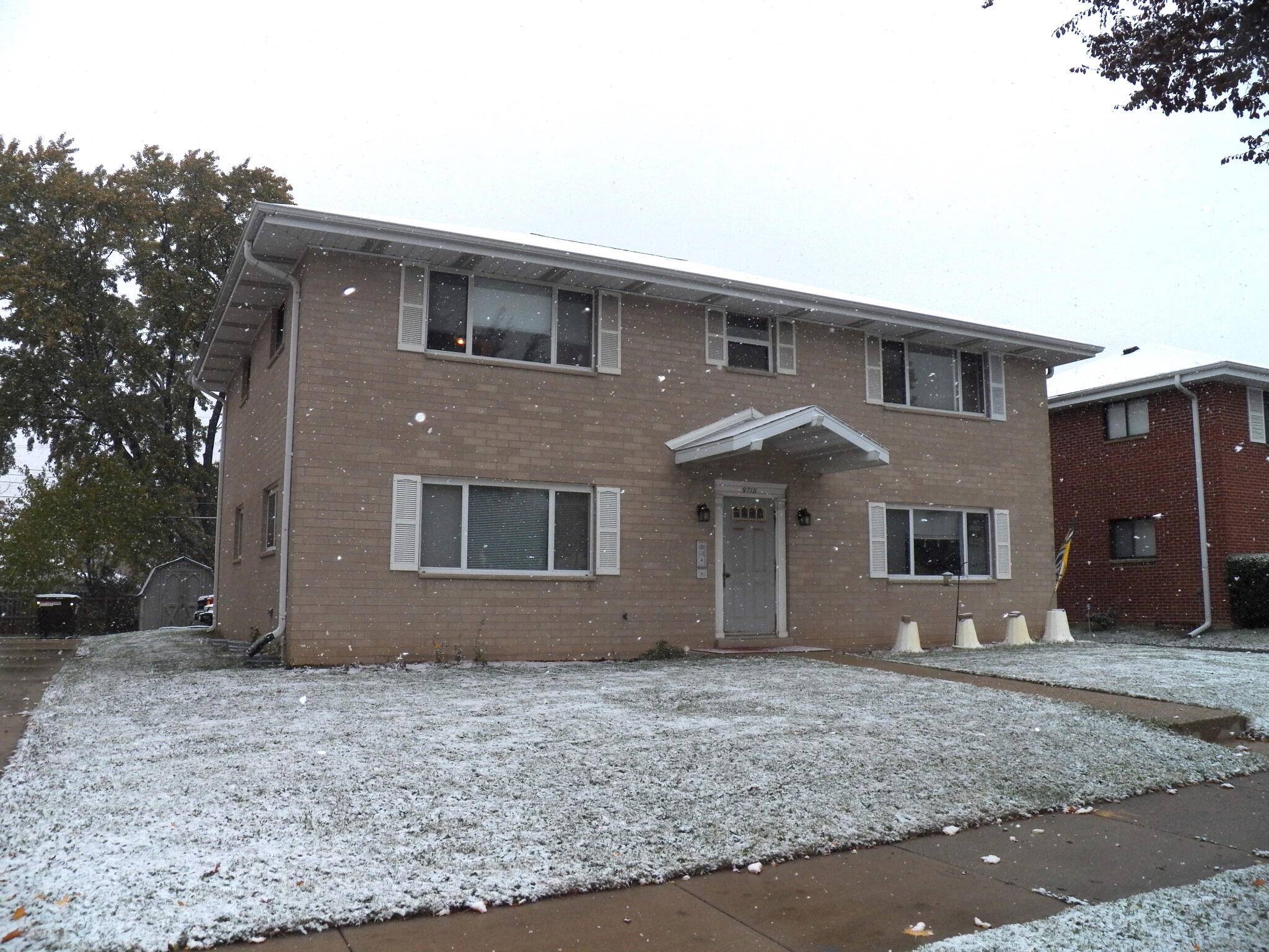 9718 W Oklahoma Ave, West Allis, WI 53227