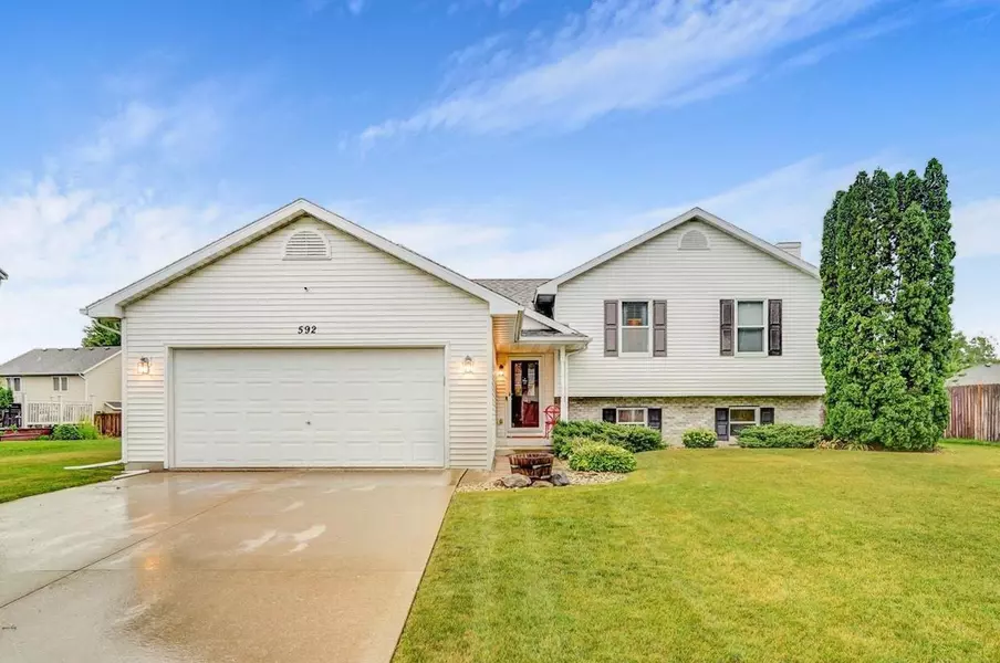 592 Ruxton Ridge Dr, Sun Prairie, WI 53596