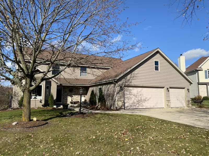 2608 Upper Forest Ln, West Bend, WI 53090