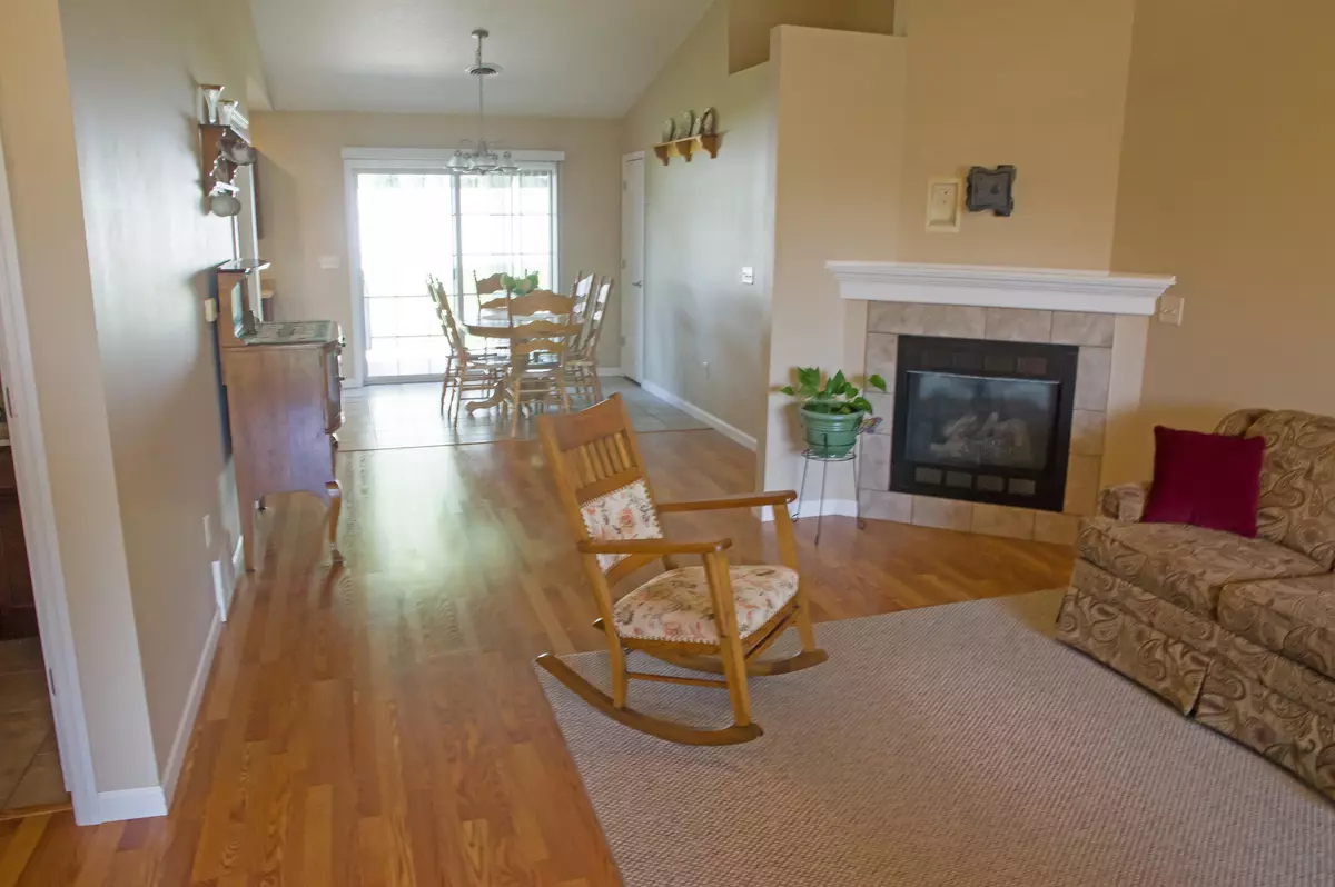 Holmen, WI 54636,303 Grant St