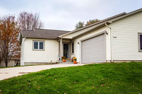 21420 Barbara Ln, Galesville, WI 54630