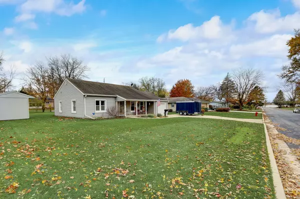 Mukwonago, WI 53149,417 Meacham St