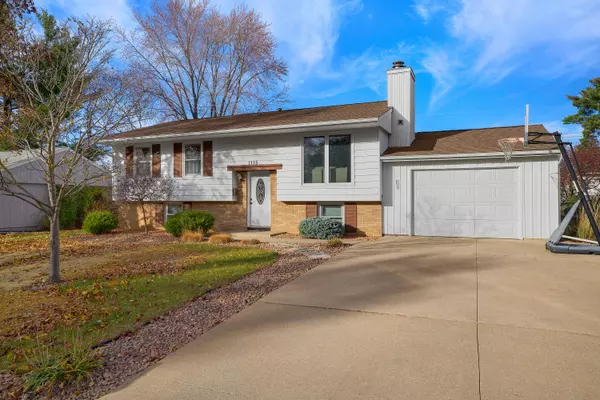 1115 Green St, Onalaska, WI 54601