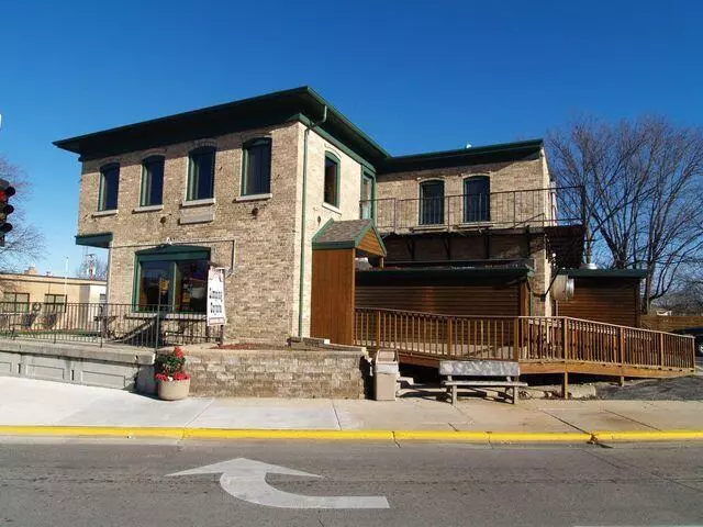 Kewaskum, WI 53040,109 Main St