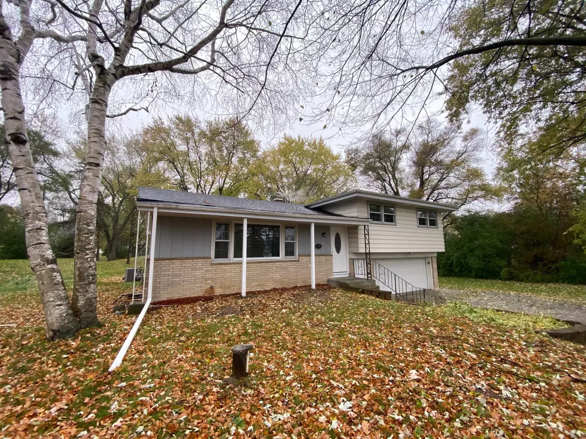 New Berlin, WI 53146,17201 W Jills Dr