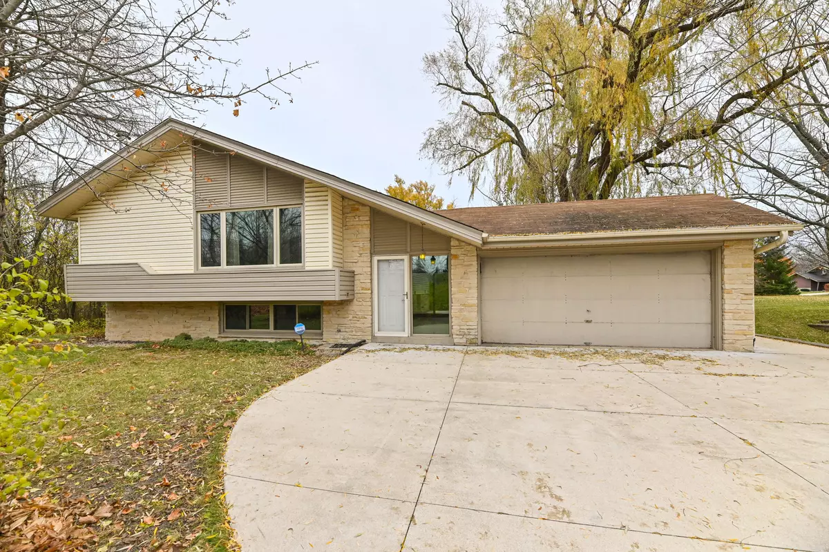 Greenfield, WI 53221,4870 S 37th St