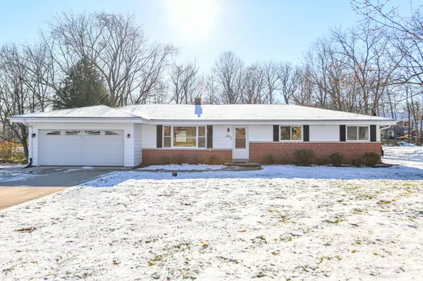 Muskego, WI 53150,S76W19863 Sunny Hill Dr