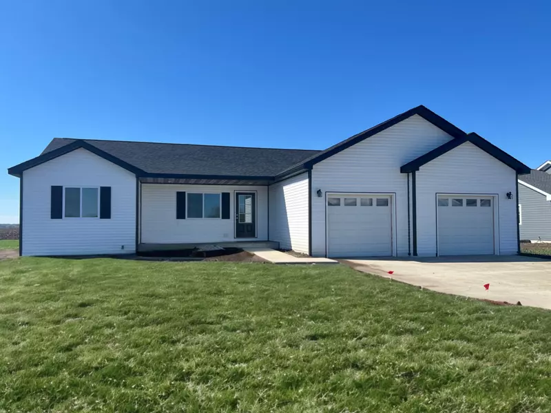 605 Fairview Dr, Walworth, WI 53184