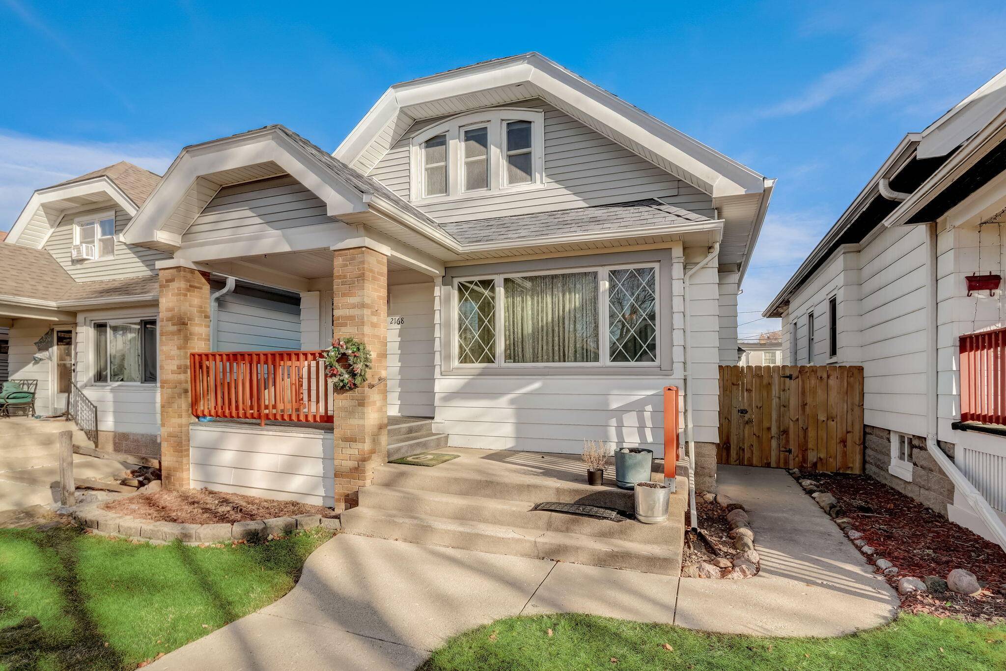 2168 S 72nd St, West Allis, WI 53219
