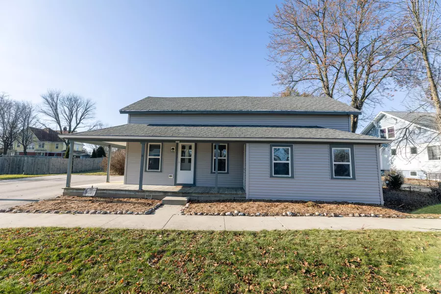 231 N Ridge St, Hustisford, WI 53034