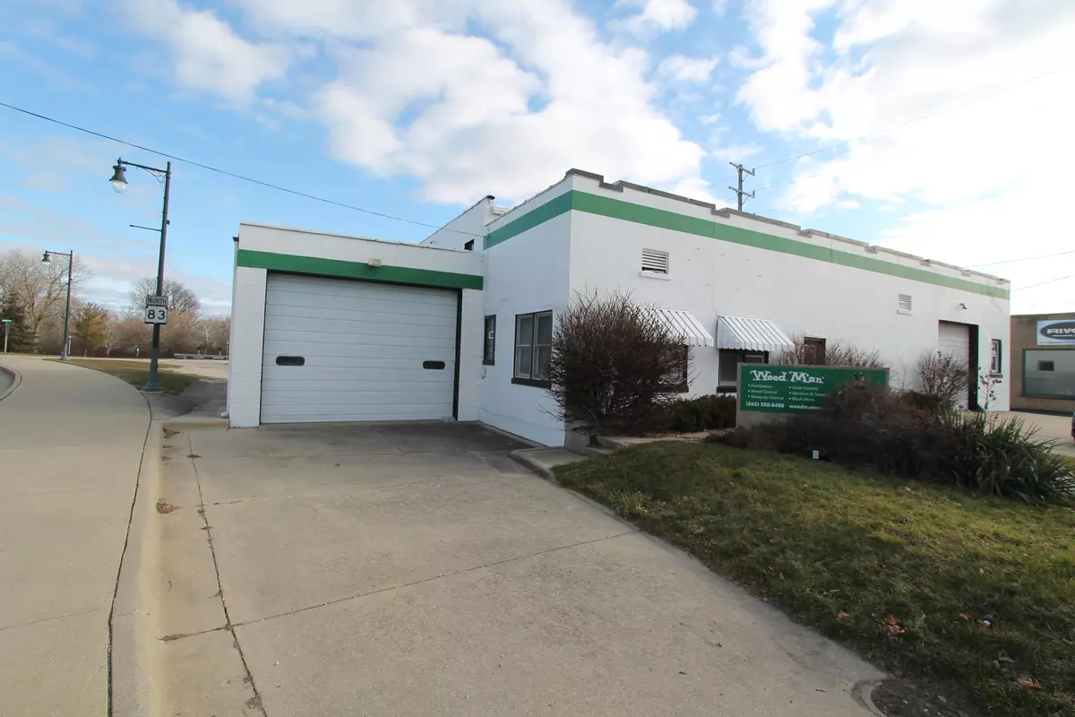 Burlington, WI 53105,400 S Pine St