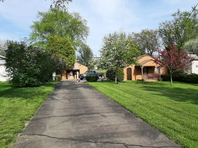 1319 N Summerset Dr, Mount Pleasant, WI 53406