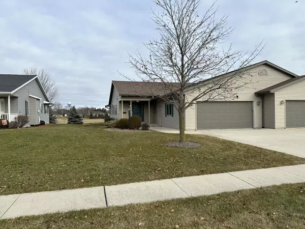 132 Parkview Ct, Cedar Grove, WI 53013