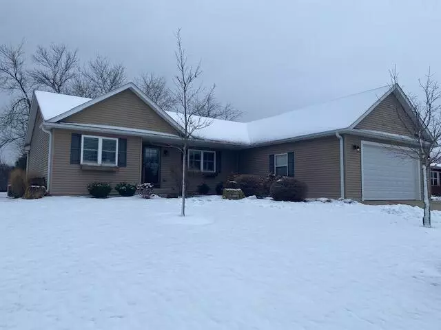 1849 Swallow Rd, Twin Lakes, WI 53181