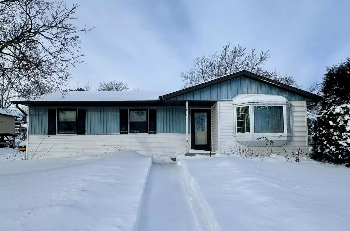 New Holstein, WI 53061,1615 Jackson St