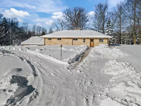 798 Riverview Dr, Trenton, WI 53095