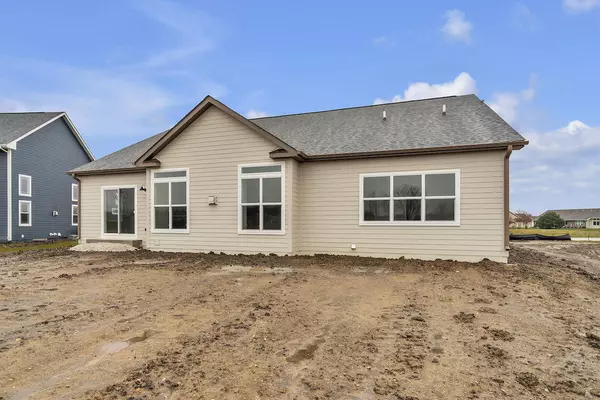 Pleasant Prairie, WI 53158,8971 Creekside Cir Unit Lt8