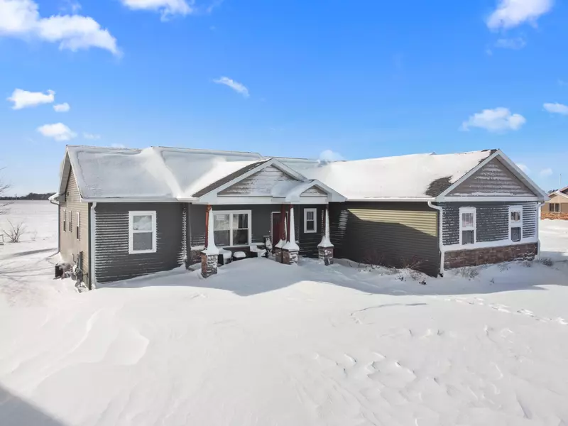 408 Rimrock Rd, Janesville, WI 53548