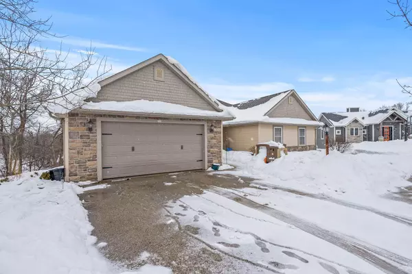 753 Wright Ct, Hartford, WI 53027