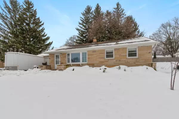 West Bend, WI 53090,917 Jefferson St