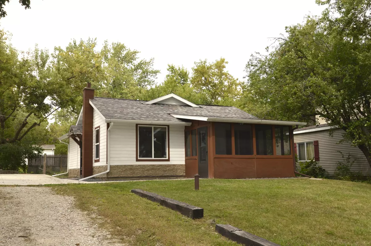 Salem Lakes, WI 53168,27506 94th St