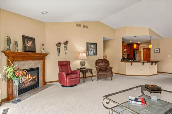 Muskego, WI 53150,S70W15302 Sandalwood Dr