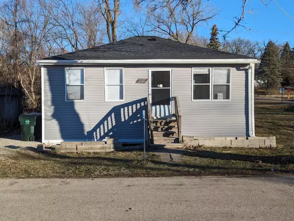 Twin Lakes, WI 53181,536 Lakeview Ave