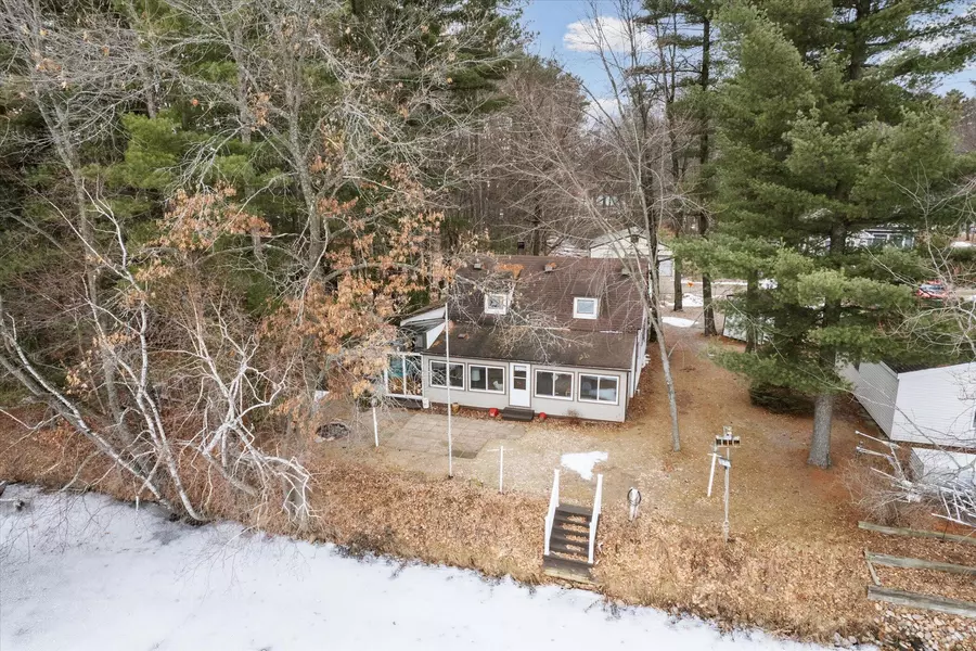N2720 North Shore Dr, Belle Plaine, WI 54929