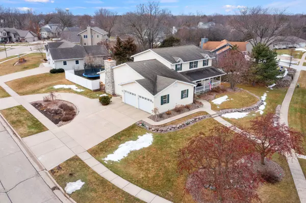 701 Oak Ln, Waupun, WI 53963