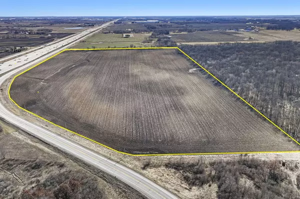 Lt1 W Frontage Rd, Paris, WI 53177