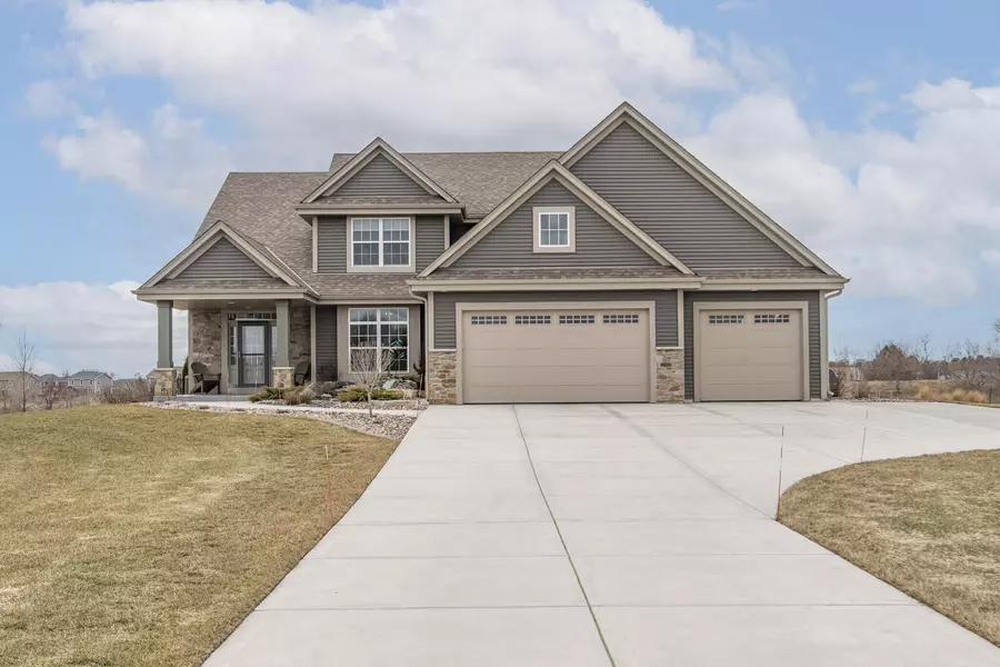 W353S9007 Anathoth Ln, Eagle, WI 53119