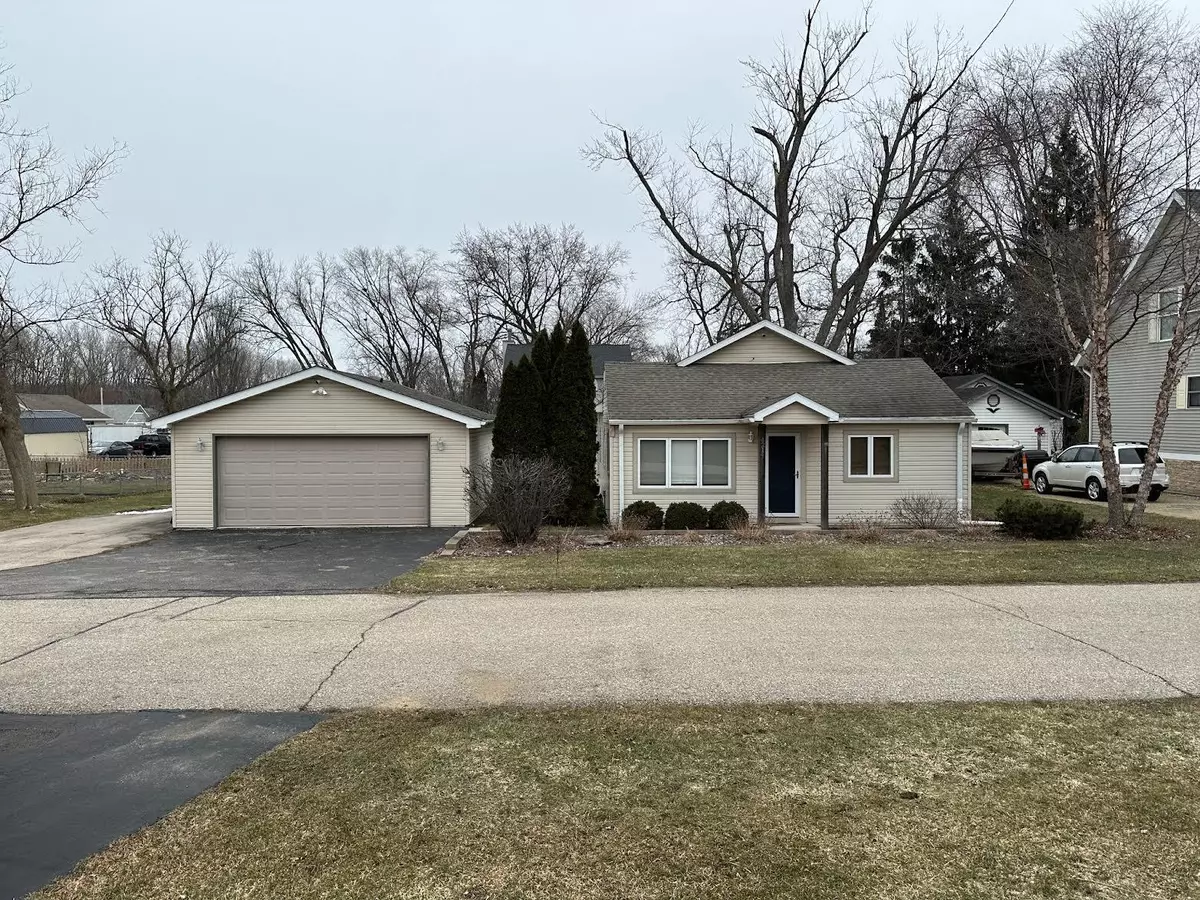 Delavan, WI 53115,4214 Poplar Dr