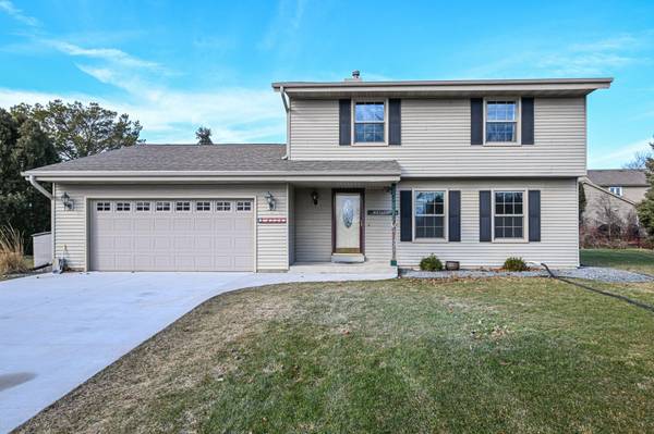 4224 W Barnwood Ct, Franklin, WI 53132