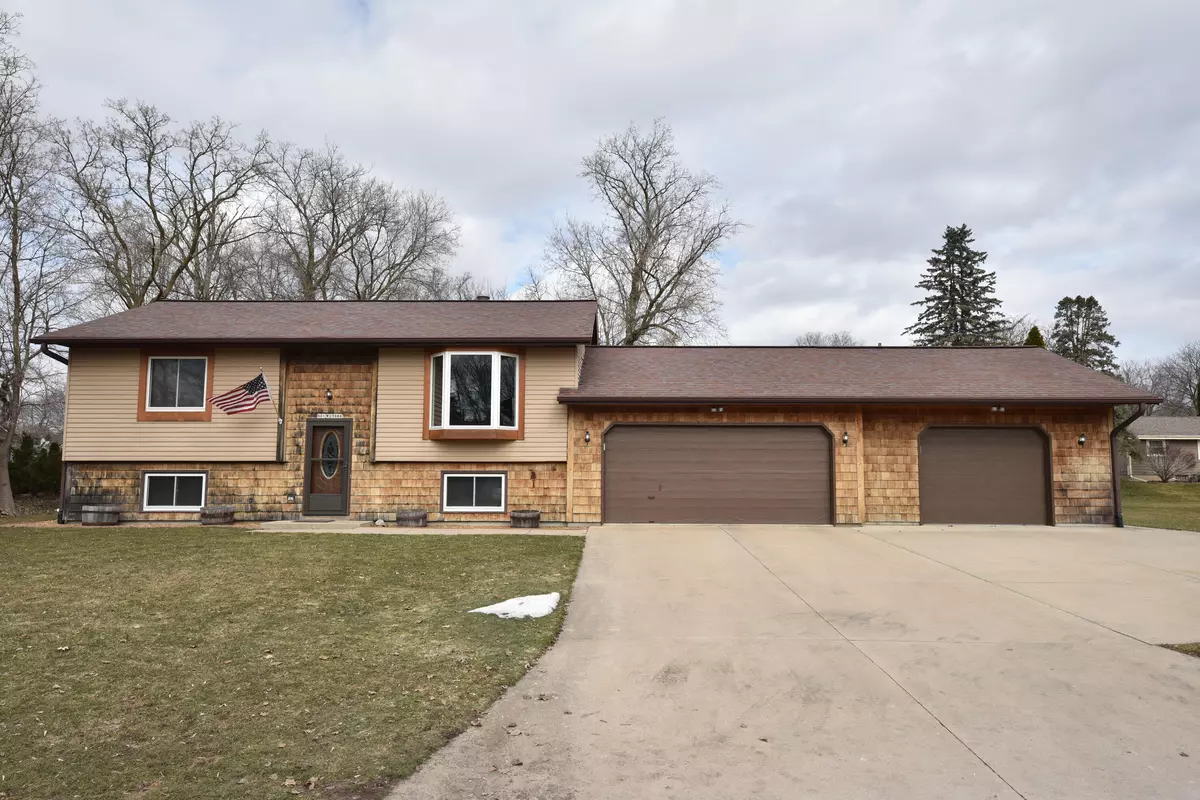 Sussex, WI 53089,N61W23886 Sumac Ln