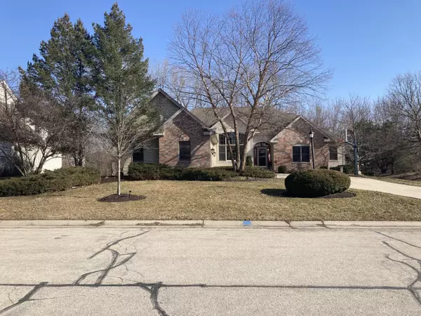 8115 West Ridge Dr, Pleasant Prairie, WI 53158