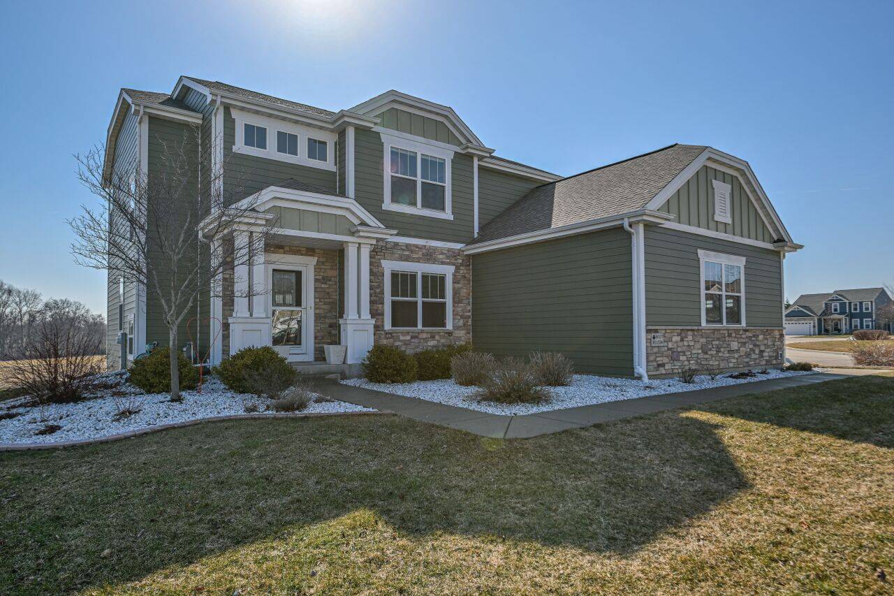 W177N11534 Fairway Ct, Germantown, WI 53022
