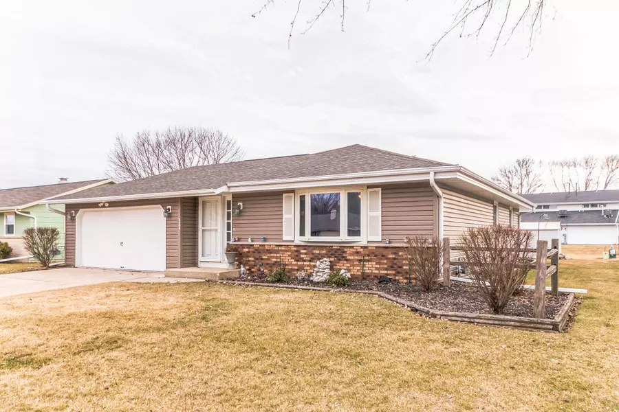 3336 Lamancha Dr, Janesville, WI 53546