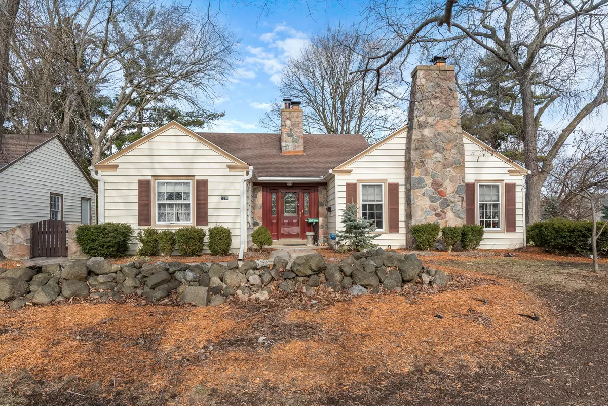 Hales Corners, WI 53130,5830 Lilac Ln