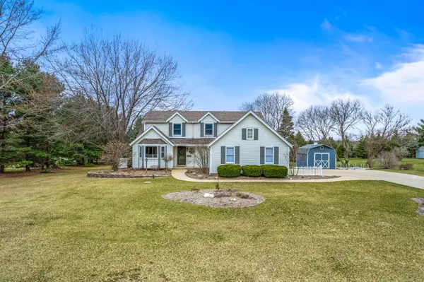 W360S2729 Scuppernong Dr, Ottawa, WI 53118
