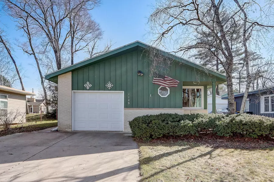 1109 Charles St, Fort Atkinson, WI 53538