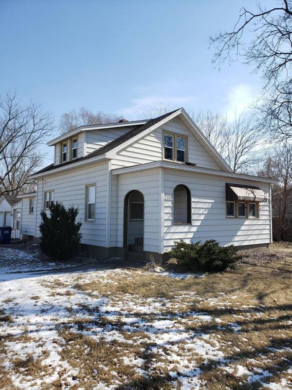 2308 Bainbridge St, Campbell, WI 54603