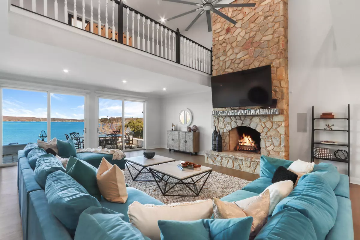 Linn, WI 53147,N1995 S Lakeshore Dr